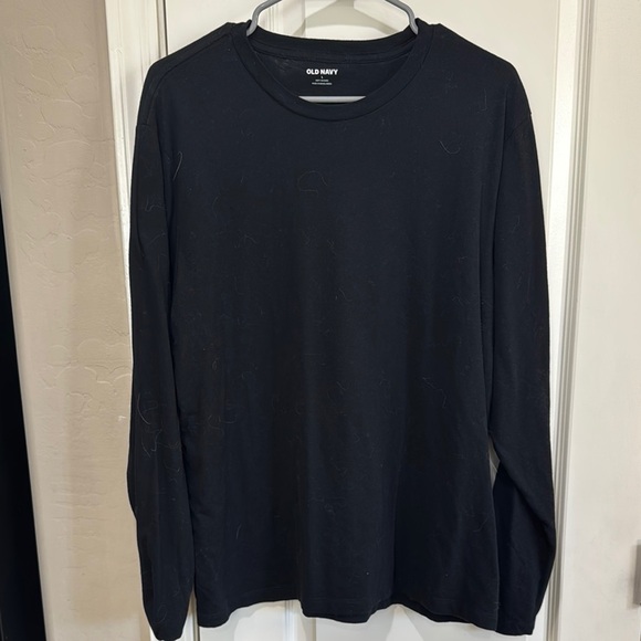 Old Navy Black Long Sleeve Tee Relaxed Fit - Picture 1 of 2